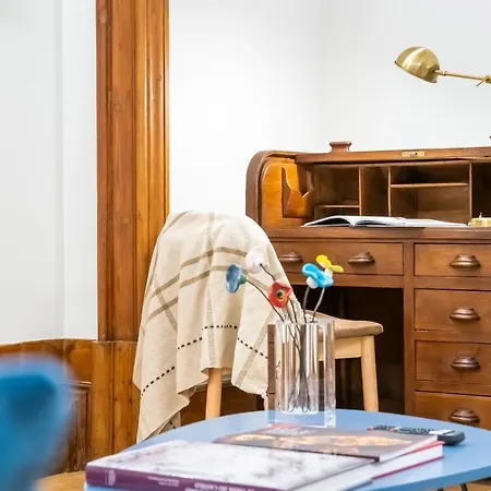 מלון Flag Design