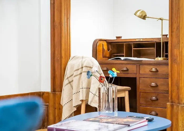 Szálloda Flag Design 4*